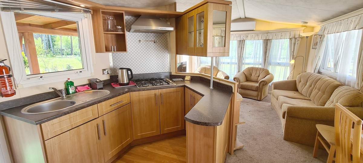 Komfortowy domek holenderski z klimatyzacją i tarasem – Ośrodek Uroczysko